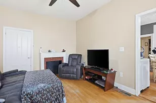 35 Oak St, Lowell, MA 01852 - Photo 10