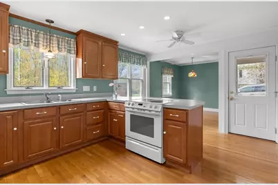 557 Main St, West Newbury, MA 01985 - Photo 8