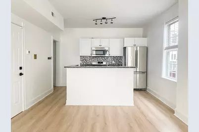 470 East Seventh St #4, Boston, MA 02127 - Photo 2