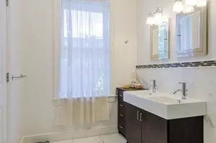 20 Greenwich Pk, Boston, MA 02118 - Photo 6