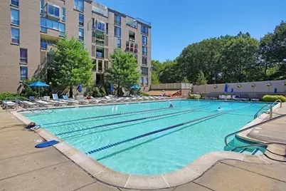99 Pond #422, Brookline, MA 02445 - Photo 8