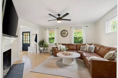 27 Fellsmere Rd, Malden, MA 02148 - Photo 8