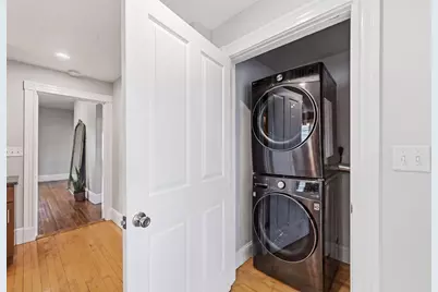 36-38 Florence St #38, Boston, MA 02131 - Photo 12
