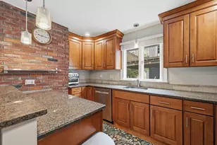 36-38 Florence St, Boston, MA 02131 - Photo 10