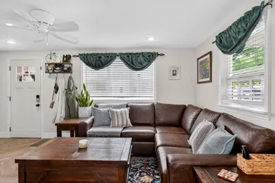 55 Rumford St, Lowell, MA 01852 - Photo 4