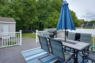 55 Rumford St, Lowell, MA 01852 - Photo 22