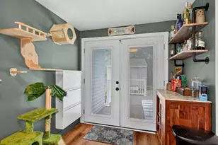 55 Rumford St, Lowell, MA 01852 - Photo 10