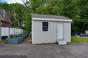 55 Rumford St, Lowell, MA 01852 - Photo 28