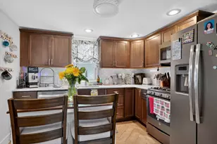 55 Rumford St, Lowell, MA 01852 - Photo 8