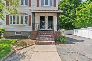2179 Centre St, Boston, MA 02132 - Photo 2