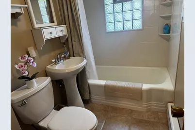 10 Benger Ave, South Hadley, MA 01075 - Photo 18