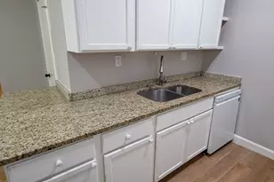 32 Bellevue St, Lowell, MA 01851 - Photo 14