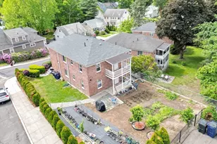 5 Spinney St, Boston, MA 02132 - Photo 12