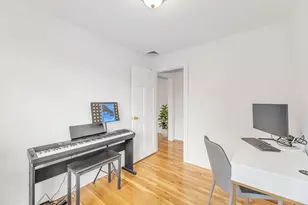 5 Spinney St, Boston, MA 02132 - Photo 16