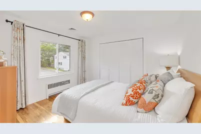 5 Spinney St,  Unit  2 #2, Boston, MA 02132 - Photo 12