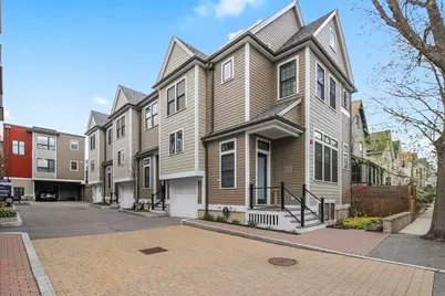 39 Elmwood St #3, Somerville, MA 02144 - Photo 4