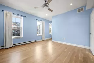 31 Concord Sq, Boston, MA 02118 - Photo 14