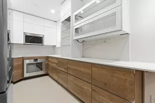 239 Commonwealth Ave, Boston, MA 02116 - Photo 10