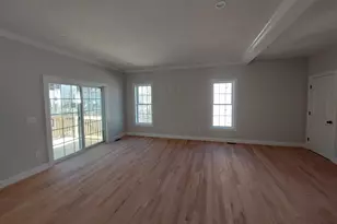 19B Crownshield, Uxbridge, MA 01569 - Photo 6