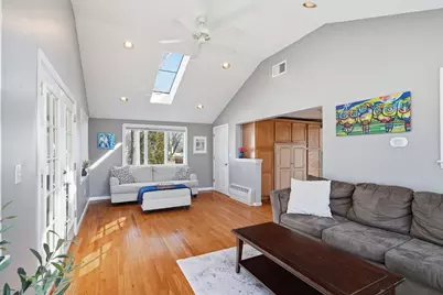 4 Edsel Dr, Burlington, MA 01803 - Photo 16