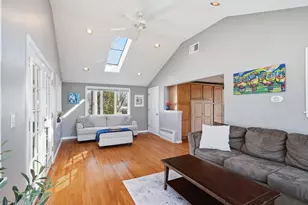 4 Edsel Dr, Burlington, MA 01803 - Photo 16