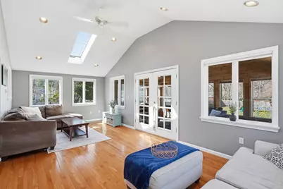 4 Edsel Dr, Burlington, MA 01803 - Photo 12