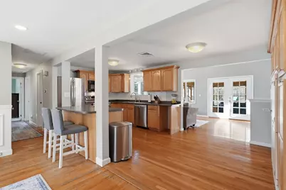 4 Edsel Dr, Burlington, MA 01803 - Photo 8