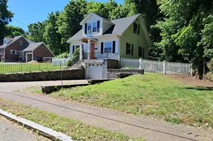 116 Parker Rd, Wakefield, MA 01880 - Photo 2