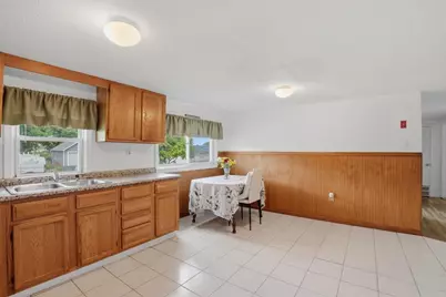 18 Rockwood Lane, Lawrence, MA 01843 - Photo 6