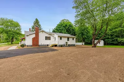 167 Center St, Groveland, MA 01834 - Photo 4