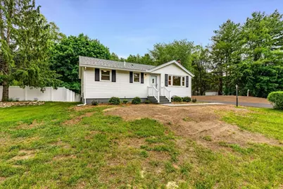 167 Center St, Groveland, MA 01834 - Photo 1
