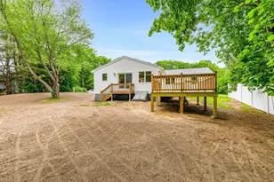 167 Center St, Groveland, MA 01834 - Photo 30