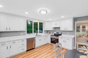 167 Center St, Groveland, MA 01834 - Photo 8