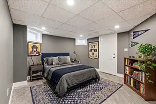 547 Broadway, Somerville, MA 02145 - Photo 8