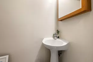 872 Massachusetts Ave, Cambridge, MA 02139 - Photo 8