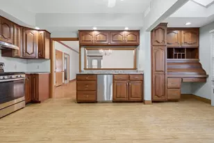 37 Washington Ave, Waltham, MA 02453 - Photo 10