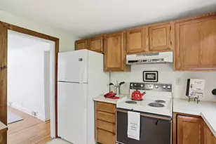 572 Massachusetts Ave, Lunenburg, MA 01462 - Photo 12