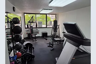 70 Southbridge St #811, Worcester, MA 01608 - Photo 12