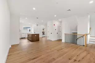 4 Elm St, Newton, MA 02465 - Photo 8