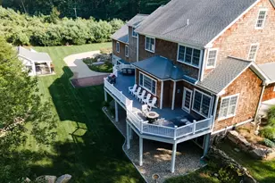 129 Dexter Ln, Rochester, MA 02770 - Photo 6
