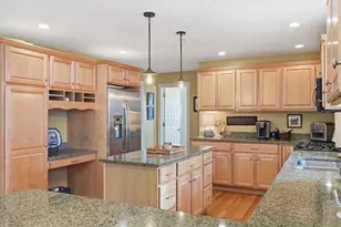 10 Rolling Meadows, Haverhill, MA 01832 - Photo 8