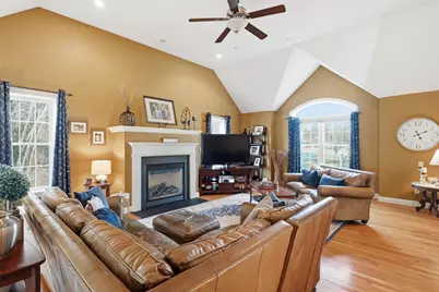 10 Rolling Meadows, Haverhill, MA 01832 - Photo 10