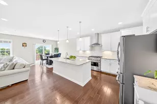 61 Aspen Way, Hopkinton, MA 01748 - Photo 10