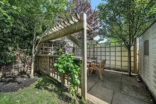 15 Noble St, Newton, MA 02465 - Photo 34