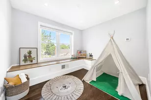 15 Noble St, Newton, MA 02465 - Photo 24