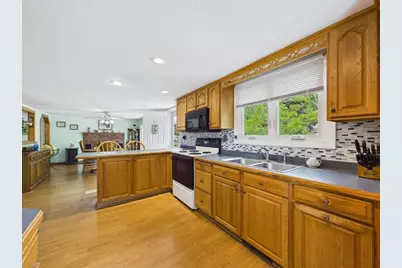 13 Thrush Ave, Plymouth, MA 02360 - Photo 12