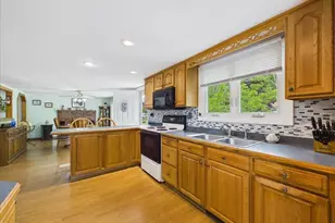 13 Thrush Ave, Plymouth, MA 02360 - Photo 12
