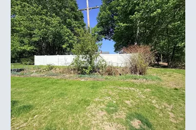 315 High St, Webster, MA 01570 - Photo 10