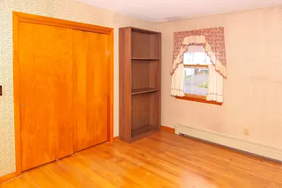 77 Granville Ave, Chicopee, MA 01013 - Photo 20
