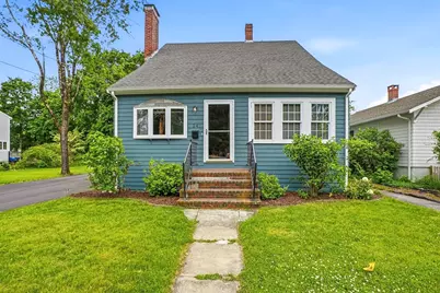 24 Henry St, Mansfield, MA 02048 - Photo 1
